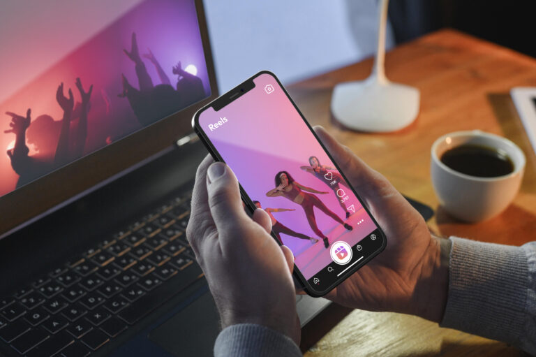 So teilen Sie ein YouTube-Video auf Instagram